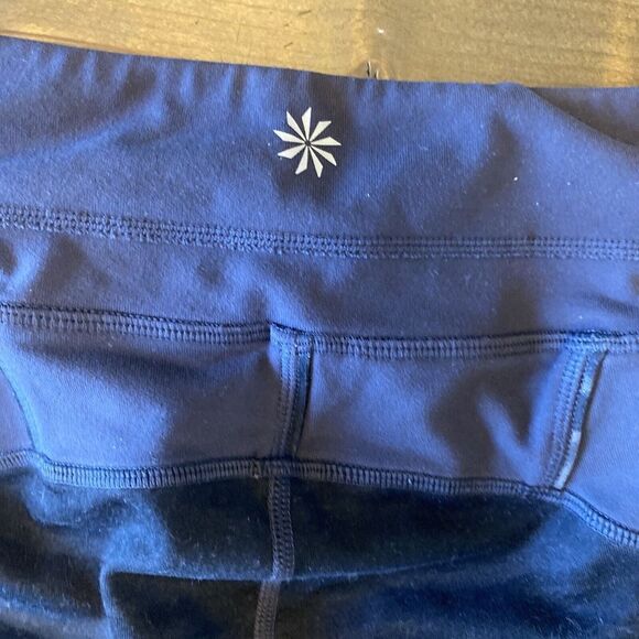 Athleta Gray Capri Leggings Size Small Athleisure Gym Athletic - Picture 5 of 6